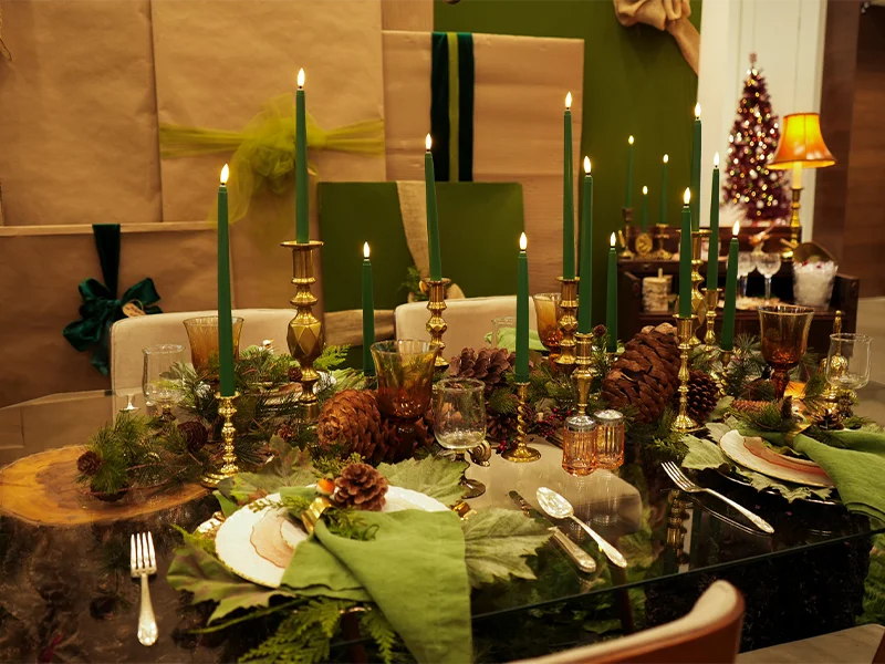A display of the dining table.