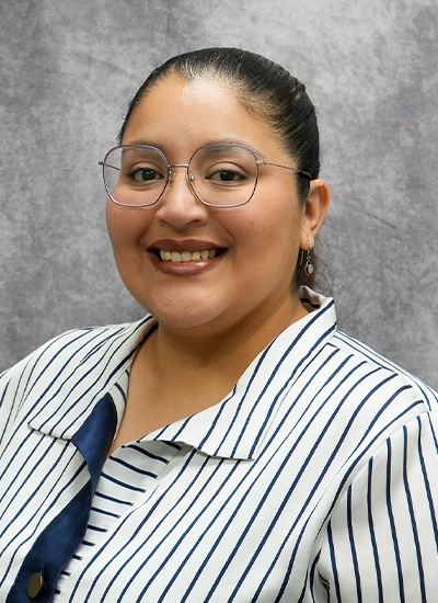 Elizabeth Valencia's headshot.