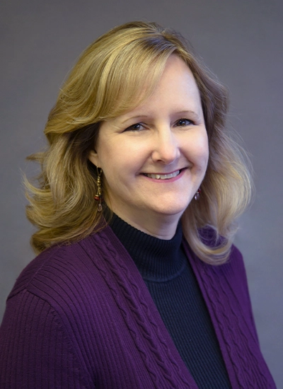 Laurie Walker's headshot.